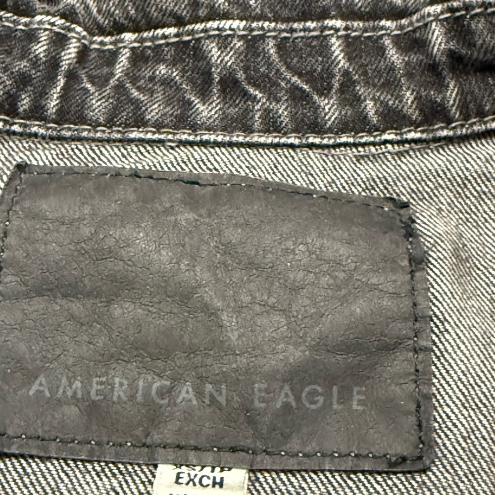 American Eagle Outfitters Black Washed Denim Jacket Label Detail - Picture 5 of 16